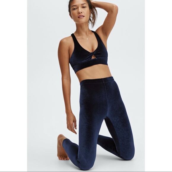Fabletics Emma Velour Legging In Large Deep Navy - Picture 3 of 8